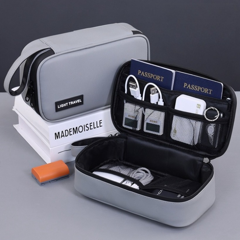 Travel Accessories Bag - حقيبة تخزين رقمية خفيفة الوزن محمولة