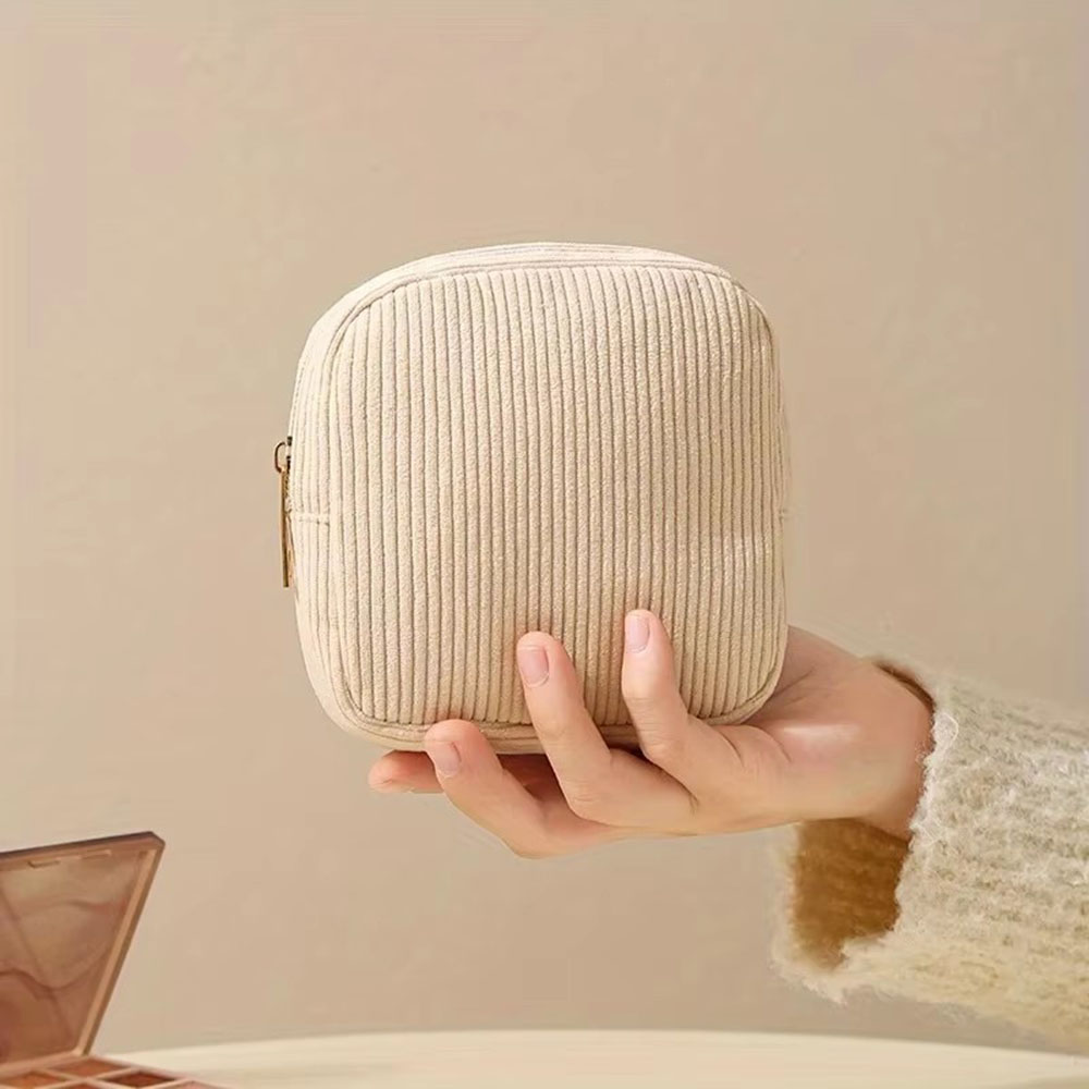 حقيبة كبيرة السعة لحفظ الفوط ا - مراجعة Travel Accessories Bag وسعره