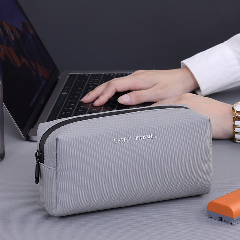 حقيبة منظم محمولة مقاومة للماء - مراجعة Travel Accessories Bag وسعره