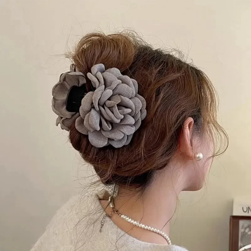 الفرنسية النسيج روز زهرة مشبك  - مراجعة Travel Accessories For Elderly وسعره