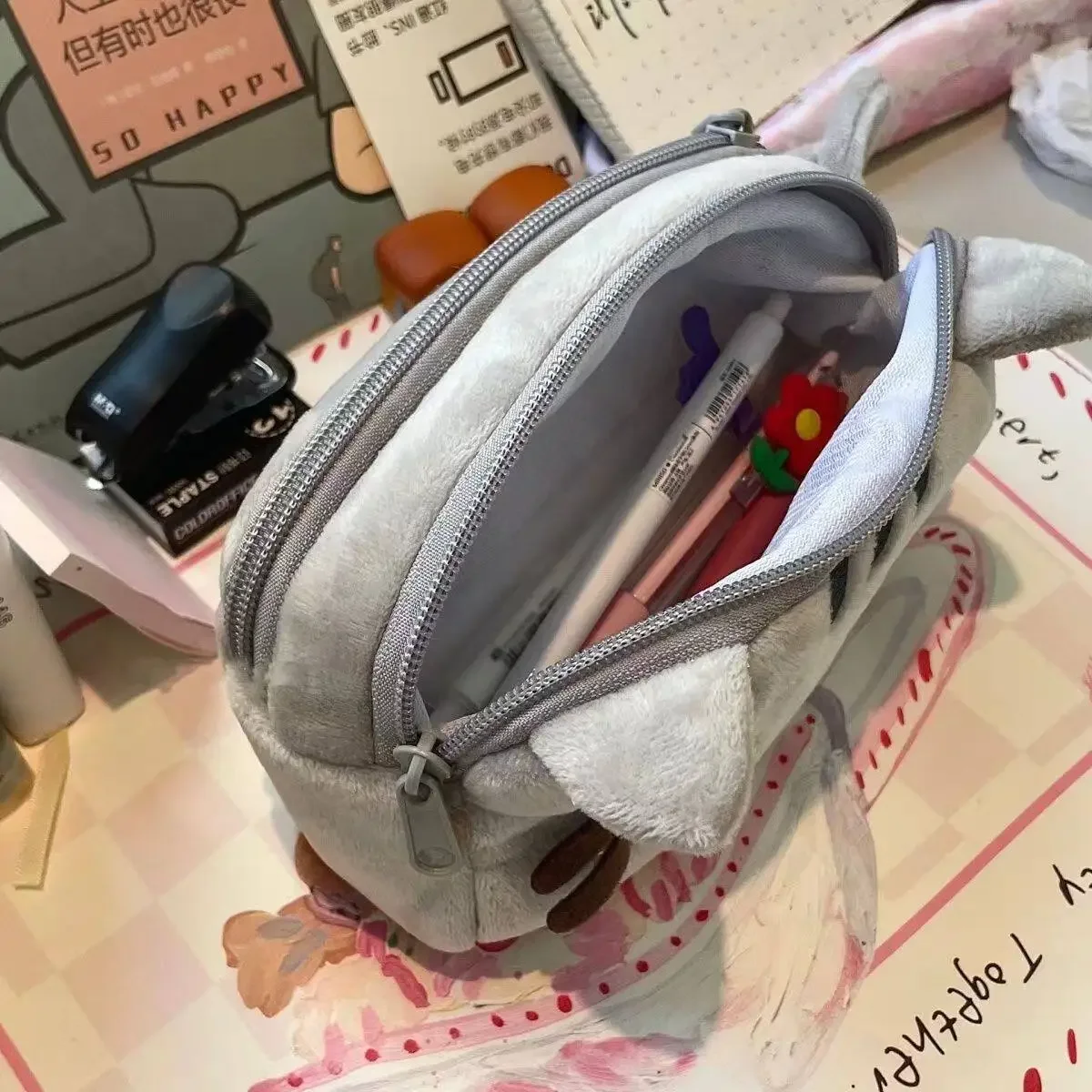 حقيبة أقلام رصاص لطيفة على شكل - مراجعة Travel Accessories Bag وسعره